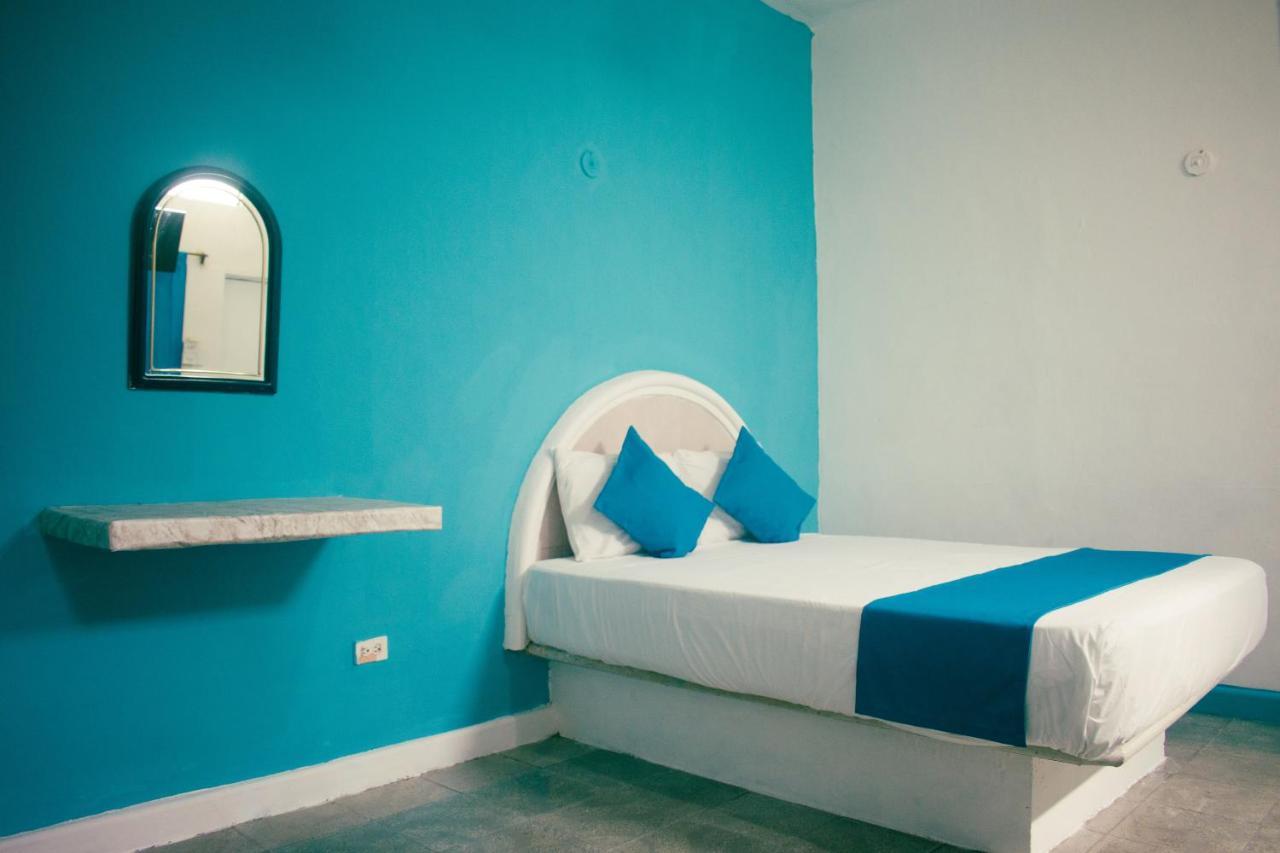 Hotel Posada Aurora メリダ エクステリア 写真