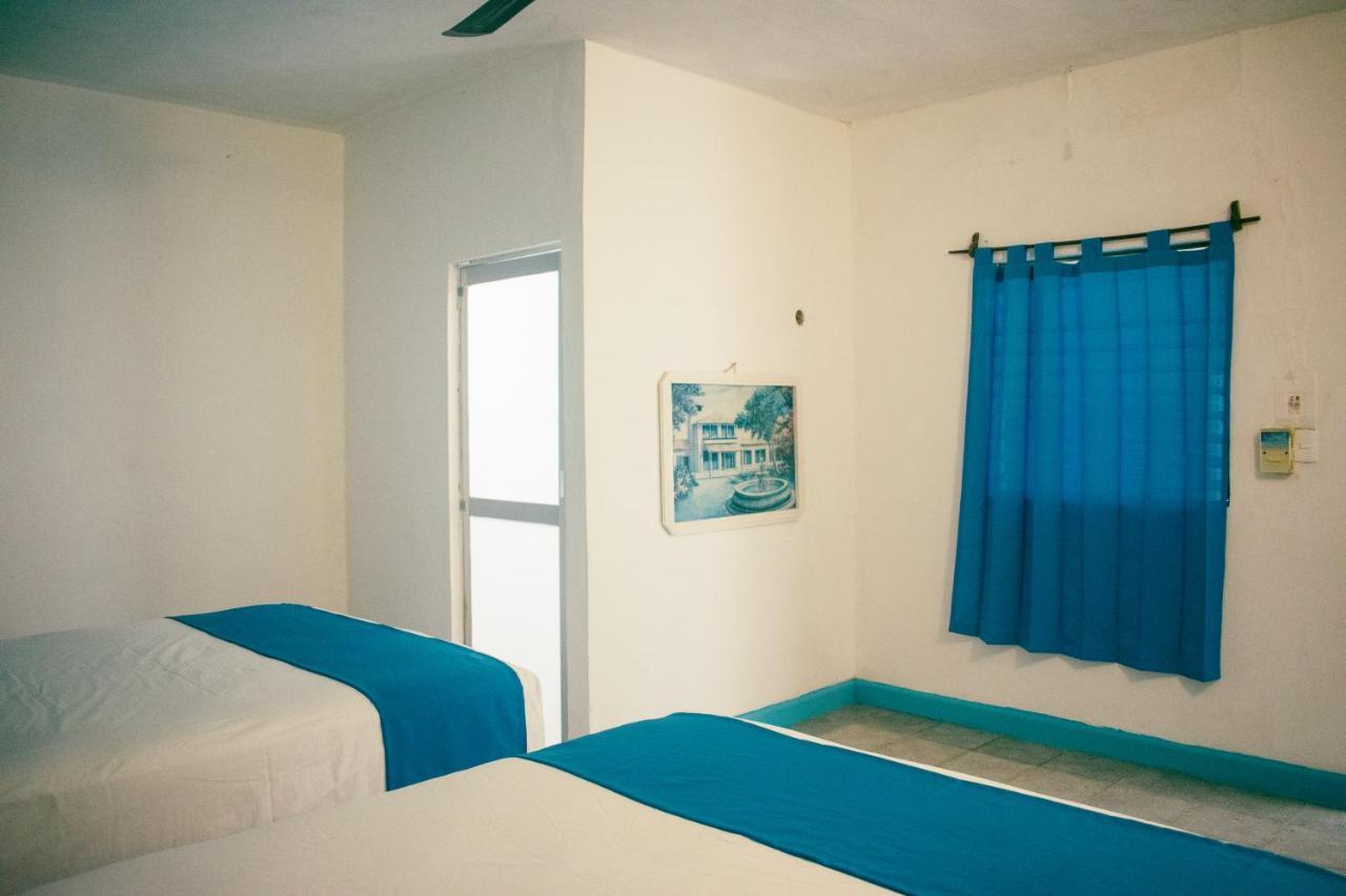 Hotel Posada Aurora メリダ エクステリア 写真